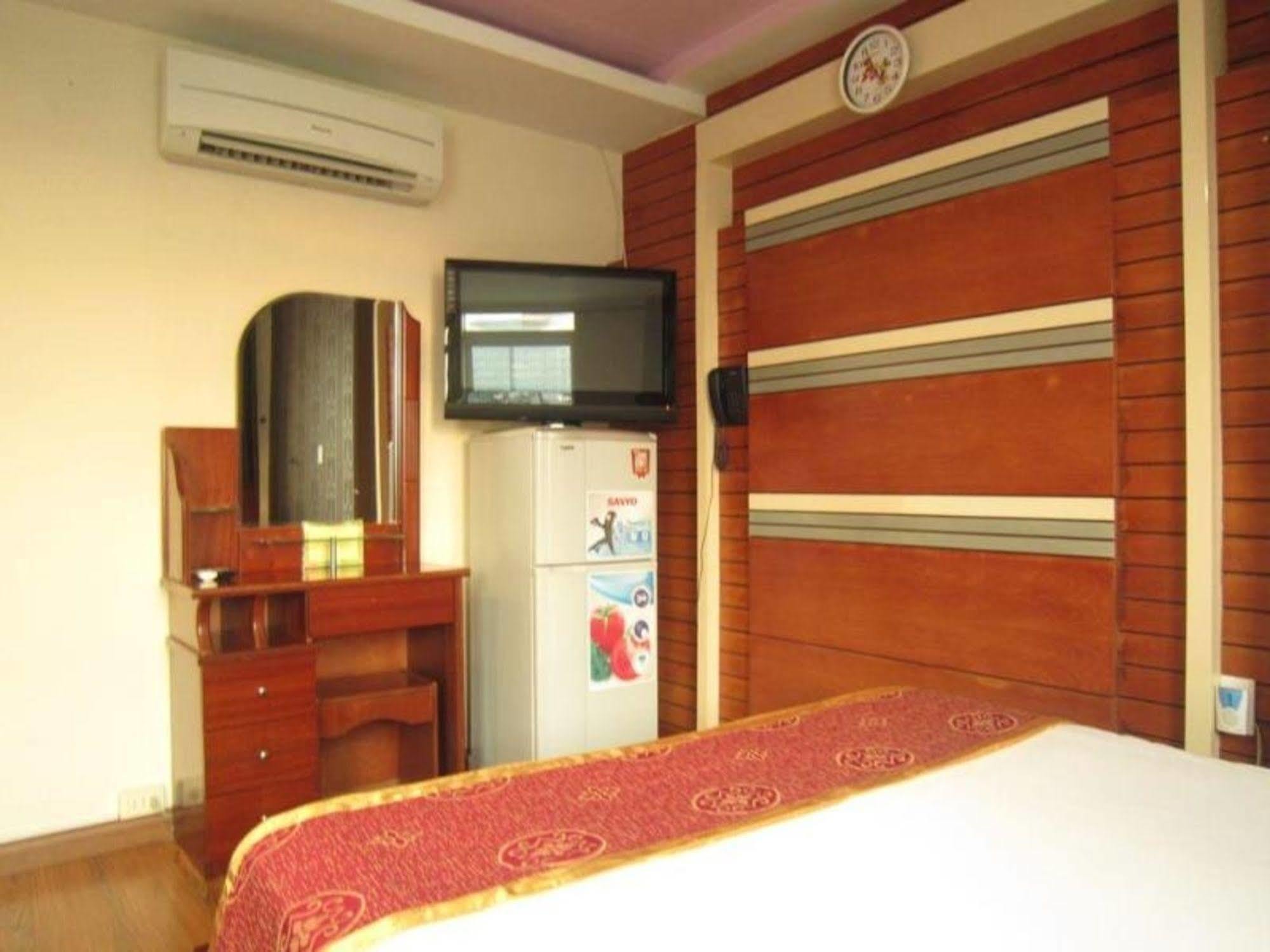 Ava Saigon 2 Hotel Хошимин Экстерьер фото