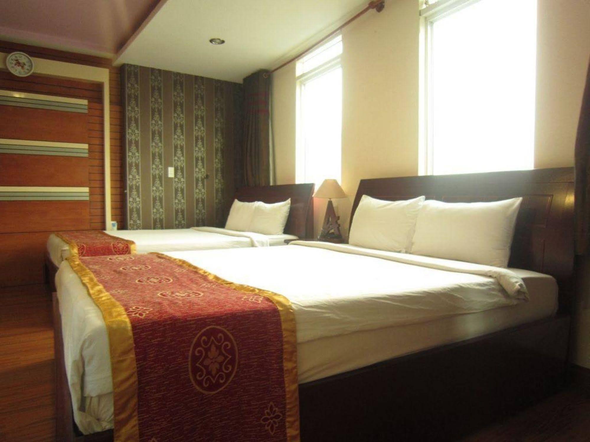 Ava Saigon 2 Hotel Хошимин Экстерьер фото
