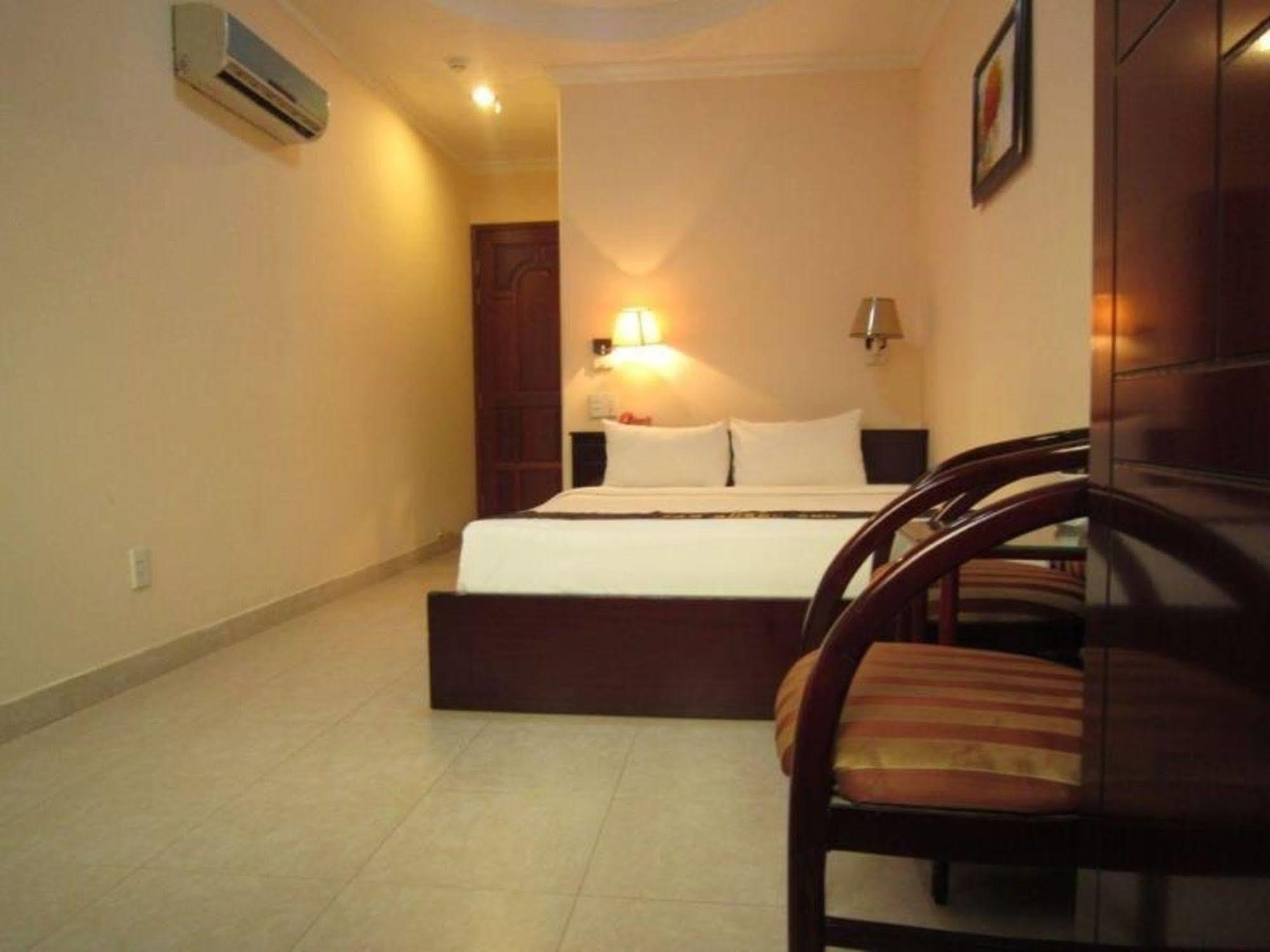 Ava Saigon 2 Hotel Хошимин Экстерьер фото